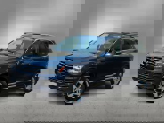 Used 2014 Volkswagen Touareg TDI image 1