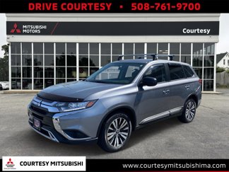 Used 2019 Mitsubishi Outlander ES image 1