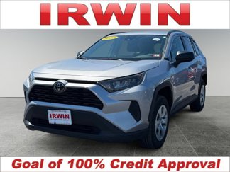 Used 2019 Toyota RAV4 LE image 1