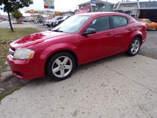 Used 2014 Dodge Avenger SE image 1