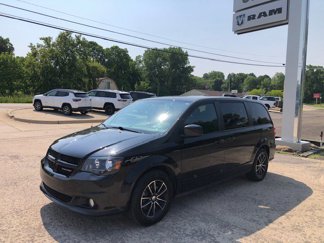 Used 2018 Dodge Grand Caravan SXT w/ Blacktop Package image 1