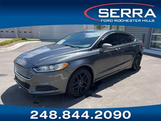 Used 2016 Ford Fusion SE image 1