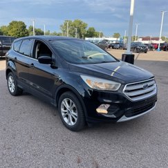 Used 2017 Ford Escape SE image 1