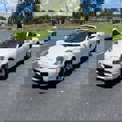 Used 2000 Toyota MR2 image 1