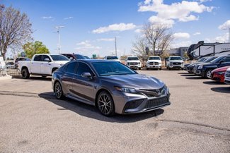 Used 2022 Toyota Camry SE image 1