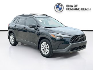 Used 2024 Toyota Corolla Cross LE image 1