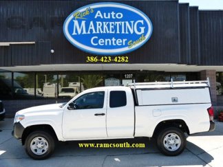 Used 2021 Toyota Tacoma SR image 1
