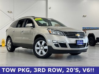 Used 2017 Chevrolet Traverse LT w/ Style and Technology Package image 1