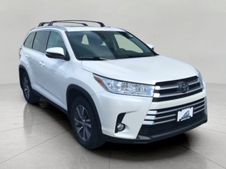 Used 2019 Toyota Highlander XLE image 1