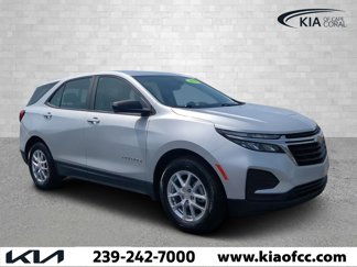 Used 2022 Chevrolet Equinox LS image 1