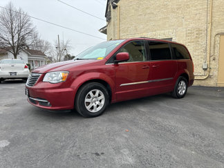 Used 2012 Chrysler Town & Country Touring w/ Entertainment Group #1 image 1