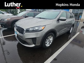 Used 2019 Kia Sorento LX image 1