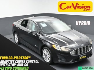 Used 2019 Ford Fusion SE image 1