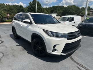 Used 2019 Toyota Highlander SE image 1
