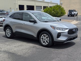 Used 2023 Ford Escape Active image 1