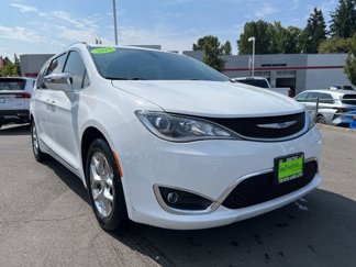 Used 2019 Chrysler Pacifica Limited image 1