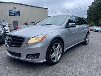 Used 2011 Mercedes-Benz R 350 4MATIC image 1
