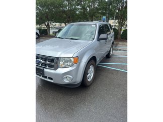 Used 2010 Ford Escape XLT image 1