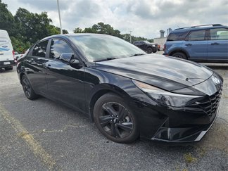 Used 2022 Hyundai Elantra SEL w/ Convenience Package image 1