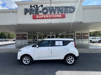 Used 2020 Kia Soul S image 1