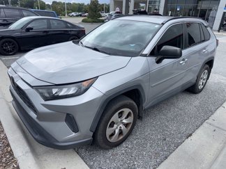 Used 2019 Toyota RAV4 LE image 1