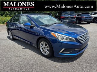 Used 2017 Hyundai Sonata SE image 1