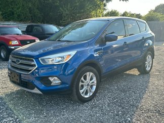 Used 2017 Ford Escape SE image 1