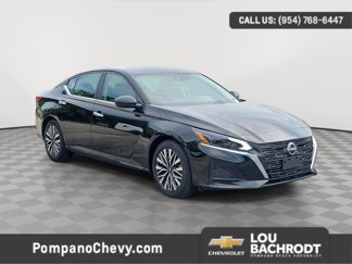 Used 2024 Nissan Altima 2.5 SV image 1