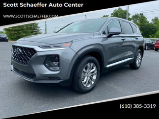 Used 2019 Hyundai Santa Fe SE image 1