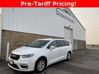 Used 2022 Chrysler Pacifica Touring-L image 1