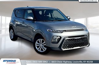 Used 2022 Kia Soul LX image 1