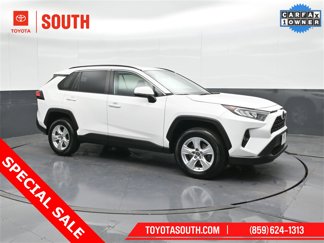 Used 2021 Toyota RAV4 XLE image 1