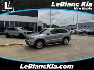 Used 2018 Jeep Grand Cherokee Laredo image 1
