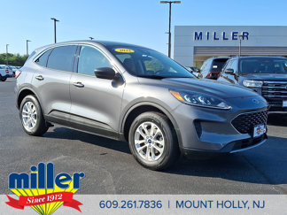Certified 2022 Ford Escape SE image 1