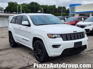 Used 2020 Jeep Grand Cherokee Altitude image 1