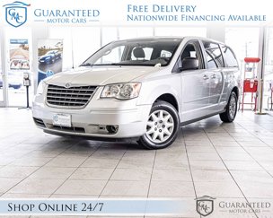 Used 2009 Chrysler Town & Country LX image 1