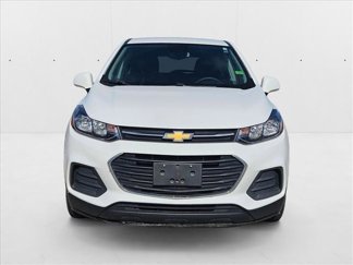 Used 2022 Chevrolet Trax LS w/ Tint and Cruise Package video 2