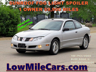 Used 2004 Pontiac Sunfire Coupe w/ 1SC Preferred Equipment Group image 1