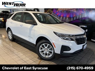 Used 2022 Chevrolet Equinox LS image 1