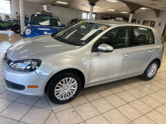 Used 2011 Volkswagen Golf 4-Door image 1