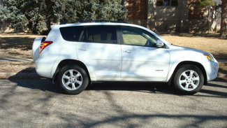 Used 2010 Toyota RAV4 Limited image 1