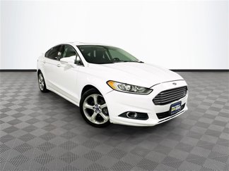 Used 2013 Ford Fusion SE image 1