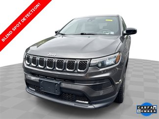 Used 2023 Jeep Compass Sport image 1