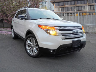 Used 2014 Ford Explorer XLT image 1