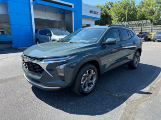 New 2025 Chevrolet Trax LT w/ Driver Confidence Package image 1