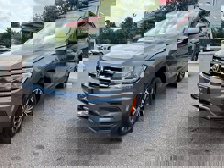 Used 2019 Volkswagen Tiguan SE w/ Panoramic Sunroof Package image 1
