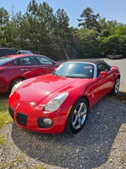 Used 2009 Pontiac Solstice GXP w/ Premium Package image 1