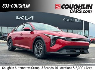 New 2025 Kia K4 LXS image 1