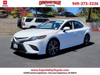 Certified 2020 Toyota Camry SE image 1