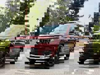 Used 2021 Jeep Grand Cherokee L Limited image 1